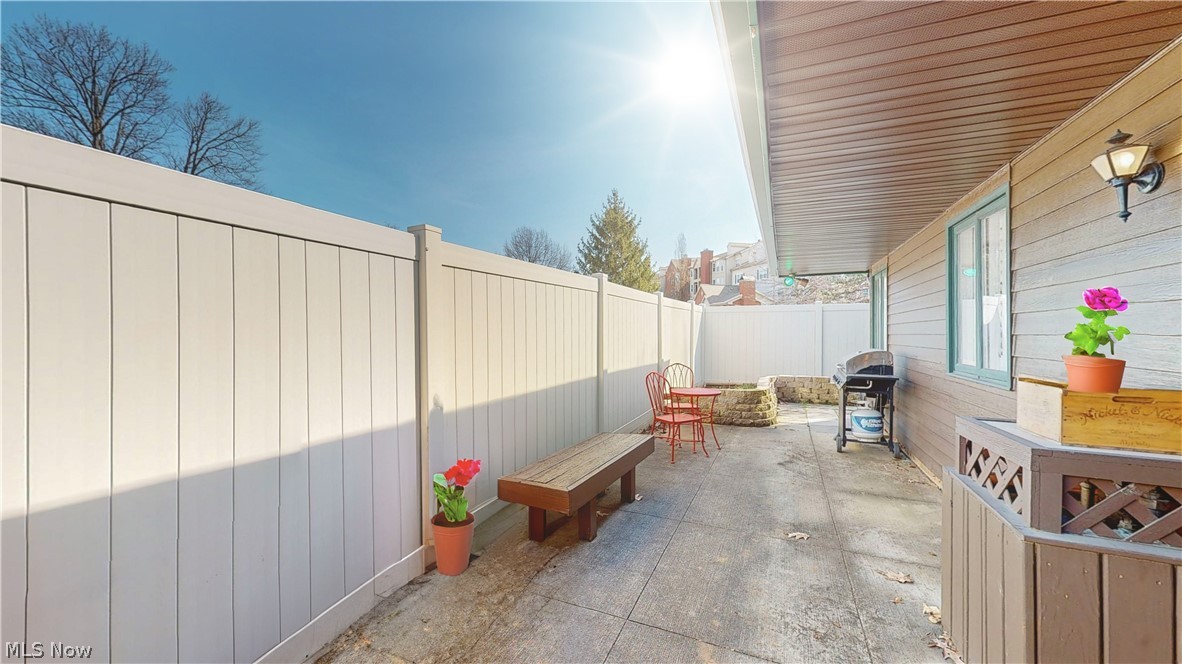 Woodhawk Club Condo Ph 7 - Residential