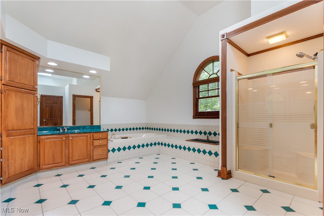 5679 Carters Grove Circle, Massillon, Ohio image 33