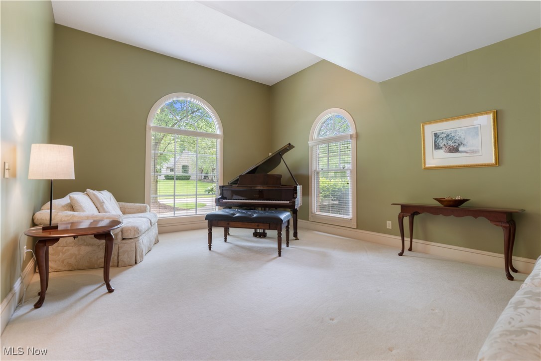 5679 Carters Grove Circle, Massillon, Ohio image 12