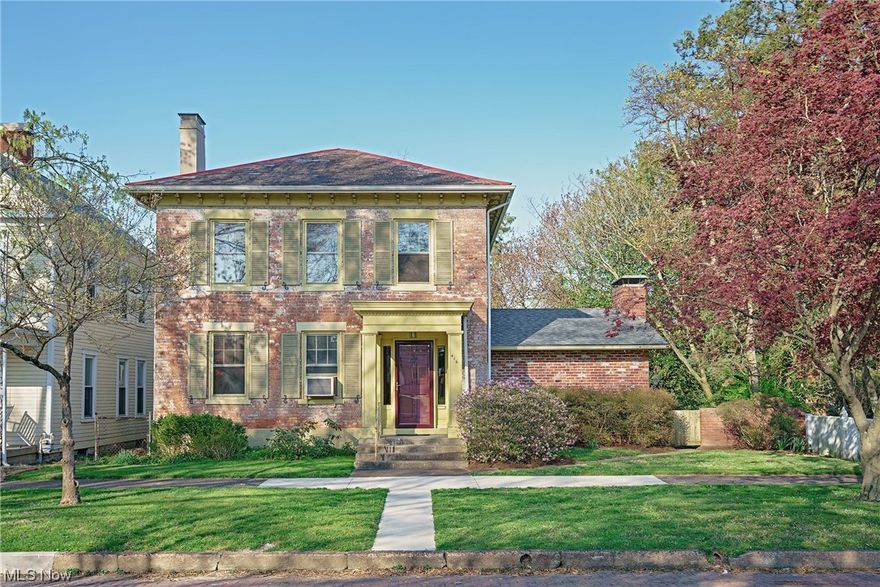 Victorian Italianate home with later side addition. Located in the 400 block of Sixth Street, Historic District's secret jewel location. Extra large lot with alley access. Room for a garage.
