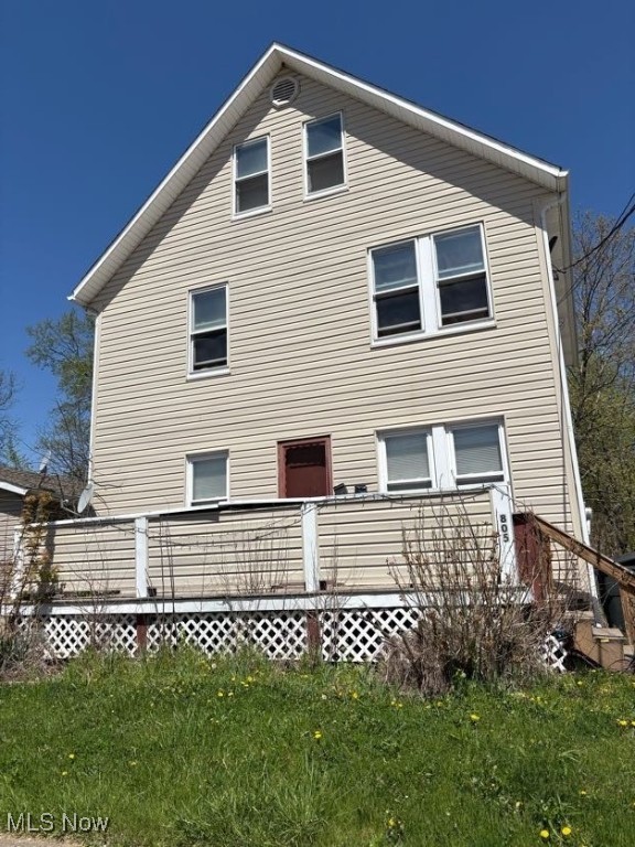 Up and down duplex fully occupied. One bedroom units. Tenants pay all utilities. Each utility is separately metered. Vinyl siding. vinyl windows.