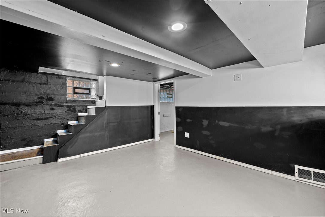 Sheffield Land & Improv C - Residential