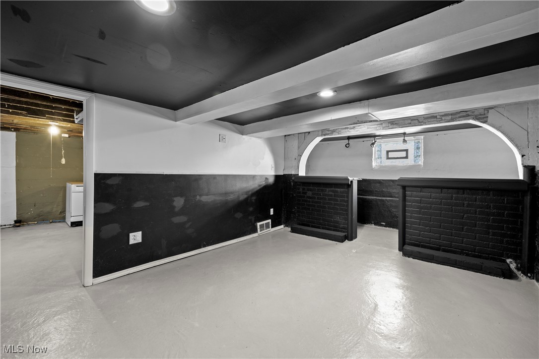 Sheffield Land & Improv C - Residential