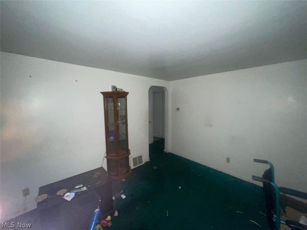 Photo of 1049 Mckinley Street NE, Warren, OH 44483 (MLS # 5186633)