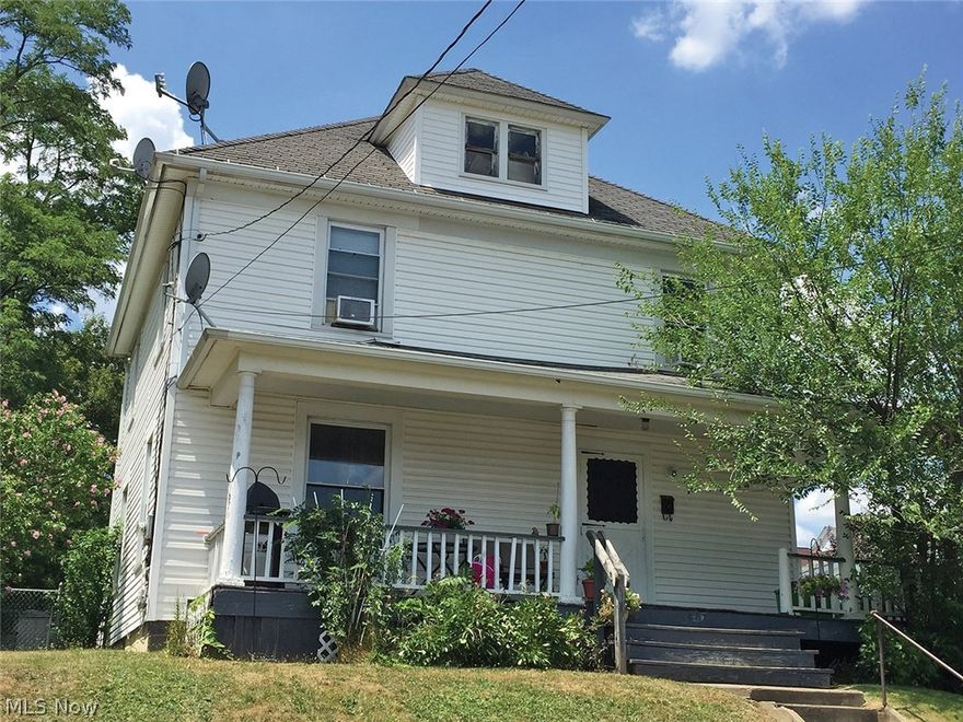 Absolute auction, home sells to highest bidder on location: Thursday – August 11, 2016 – 5:30 PM - Clean Home w/Updates - 3 Bedrooms – Fenced Rear Yard - Across From Alliance Early Learning School - Alliance, OH.  Real Estate features vinyl-sided two-story home w/covered front porch. Three bedrooms & full bath upstairs. Kitchen, dining room and large living room on main level, plus shower bath. Full basement with updated gas FA furnace. Nice fenced backyard with concrete parking. Home has all updated vinyl windows. Current taxes $291.71 per half year. Very clean home, well maintained. Come prepared to buy!
TERMS ON REAL ESTATE: 15% down auction day, balance due at closing. There will be a 10% buyer’s premium added to the final bid to determine the purchase price. Any desired inspections must be made prior to bidding. All information contained herein was derived from sources believed to be correct. Information is believed to be accurate but not guaranteed.