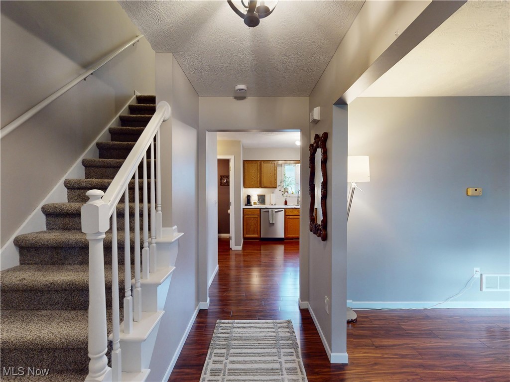 Colonial Hills - Residential