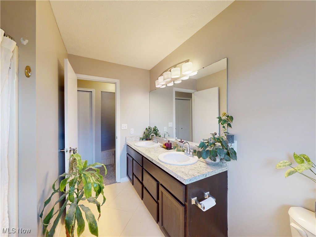 Colonial Hills - Residential