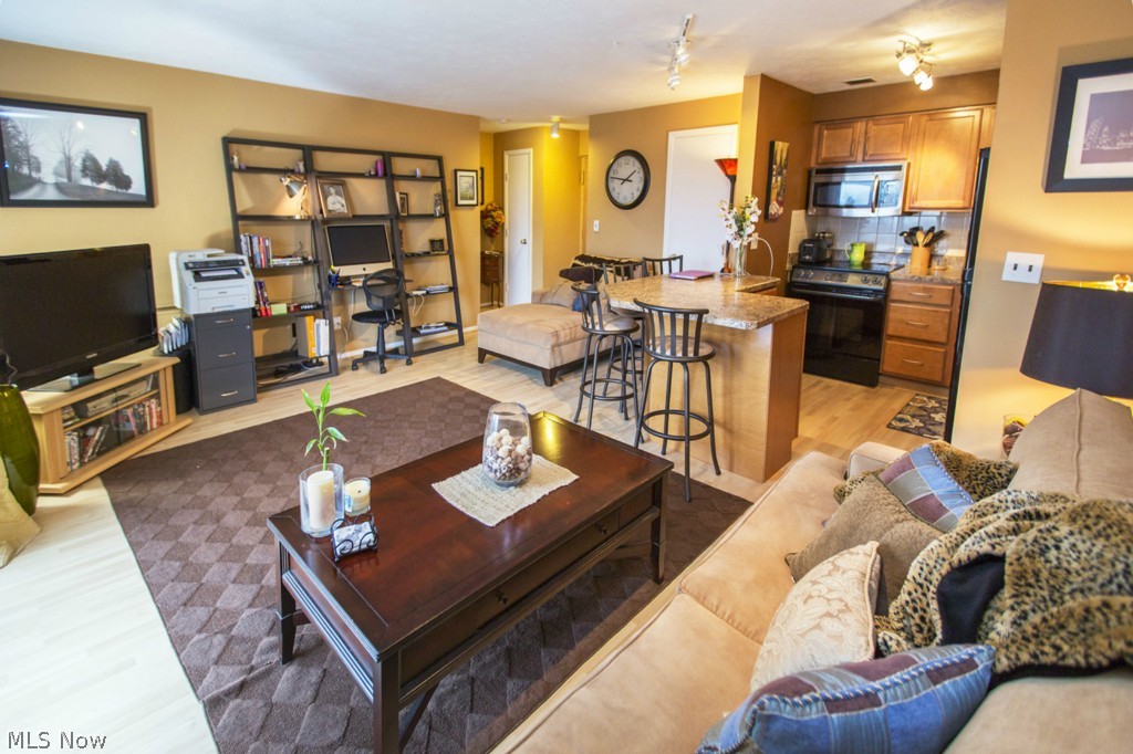 Lake Edge - Residential