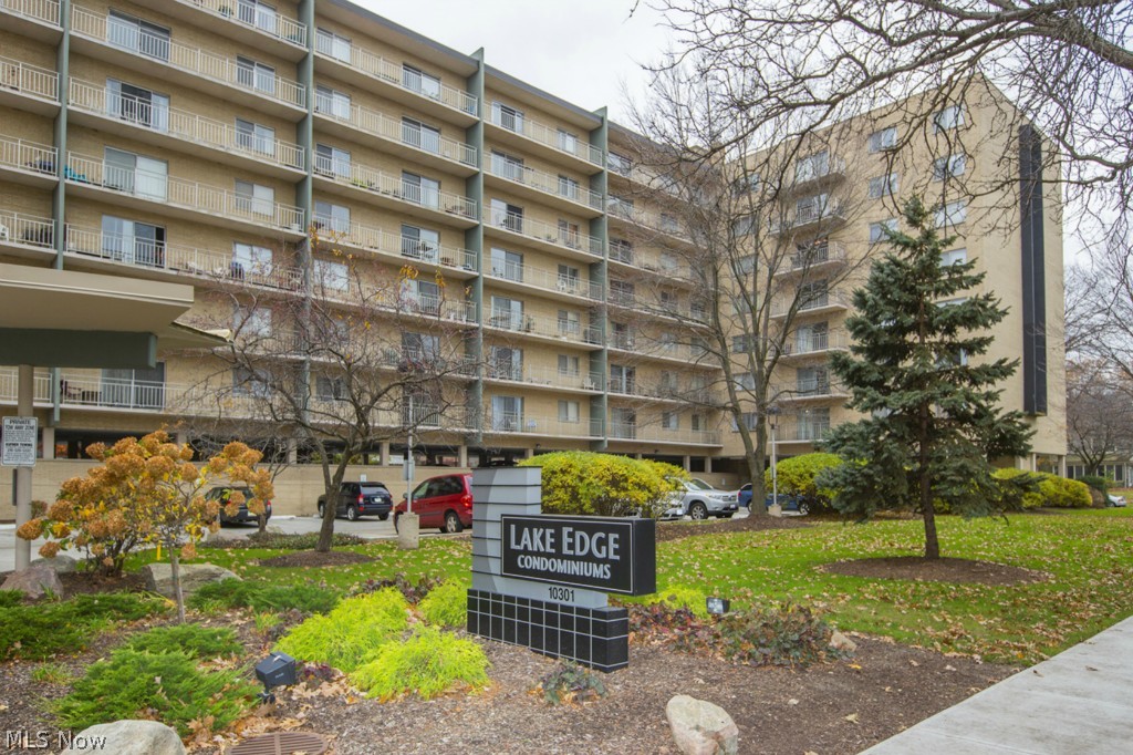 Lake Edge - Residential