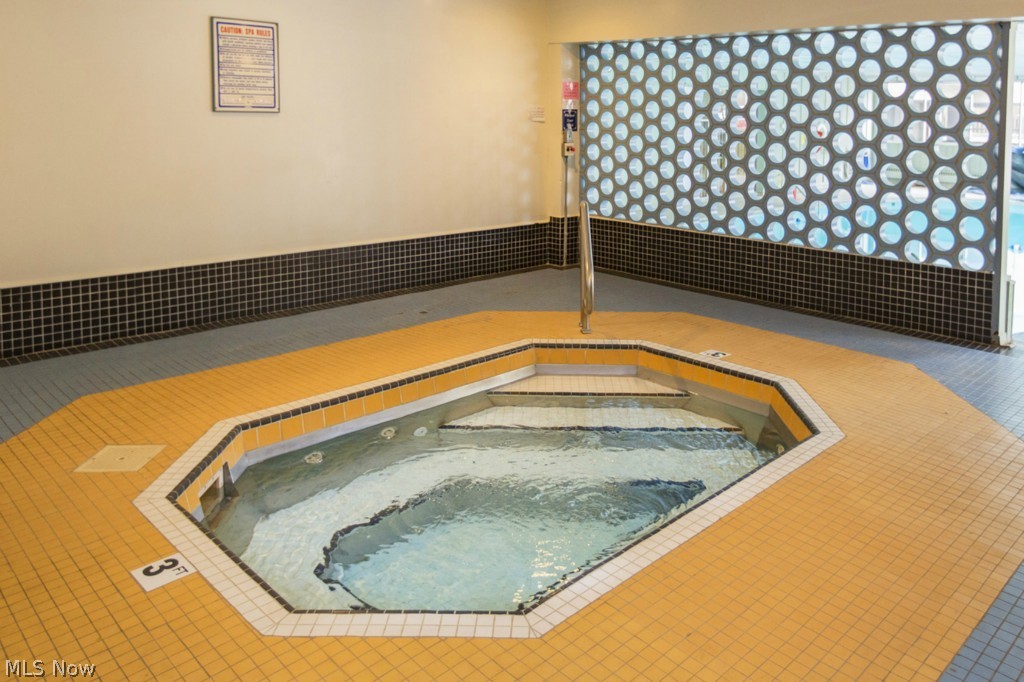 Lake Edge - Residential