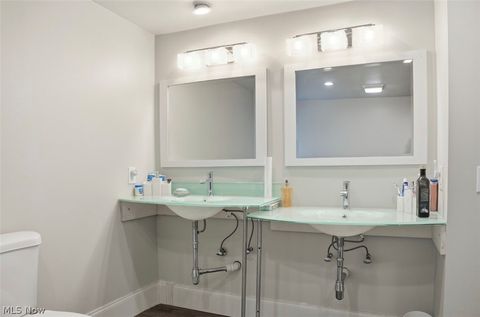 Tiny photo for 141 Austin Avenue NW, Warren, OH 44485 (MLS # 5210528)