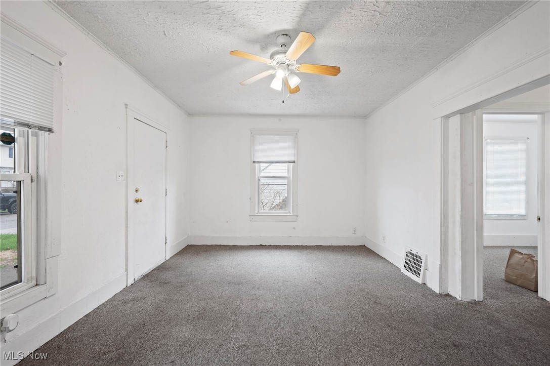 647 Sherman Street, Akron, Ohio image 7