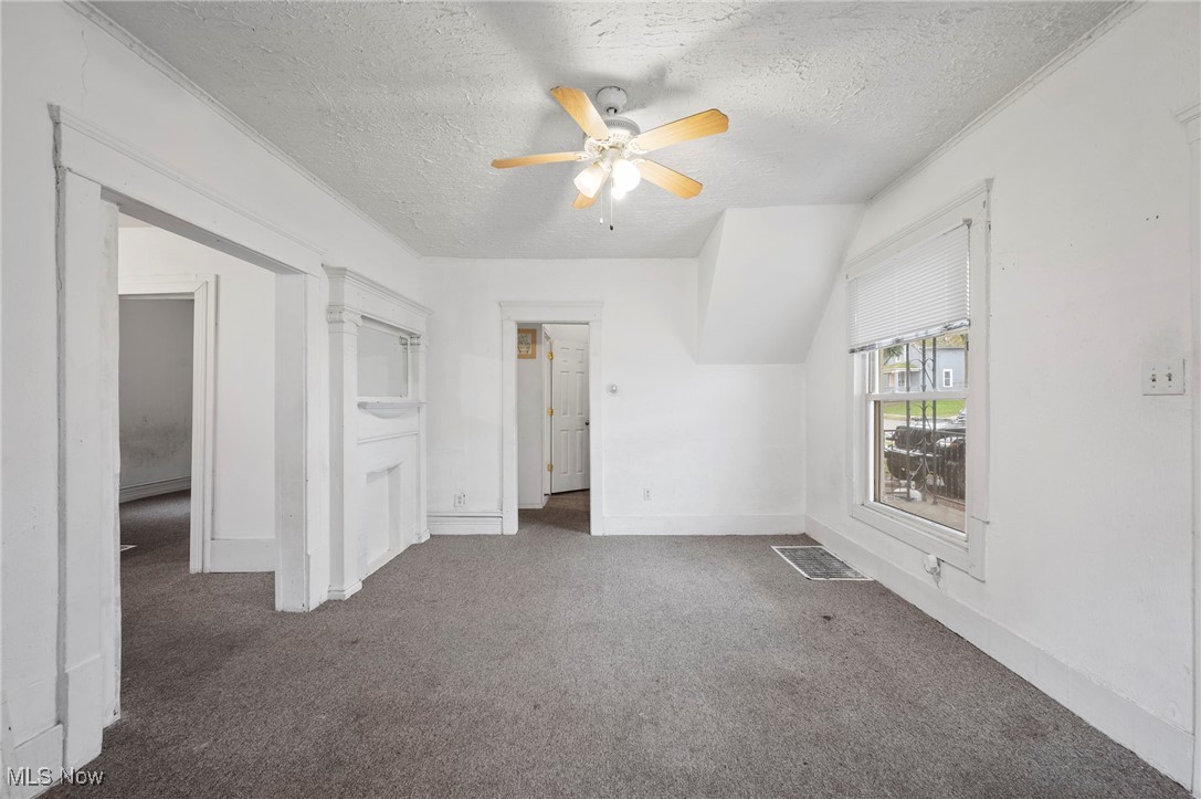 647 Sherman Street, Akron, Ohio image 6