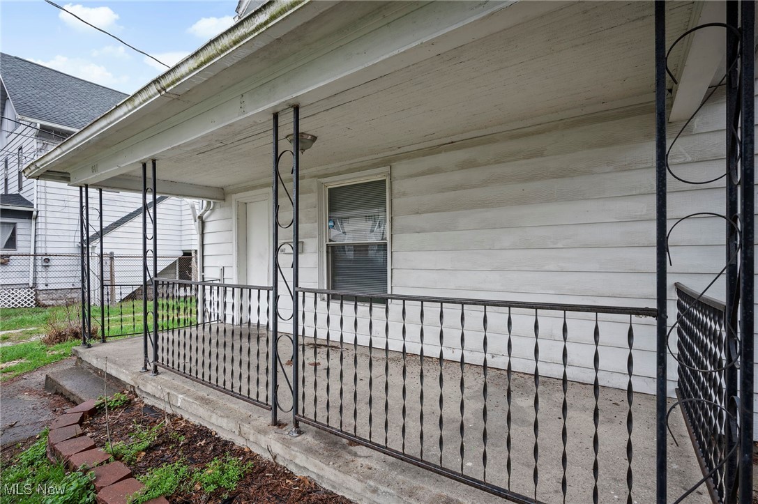647 Sherman Street, Akron, Ohio image 4