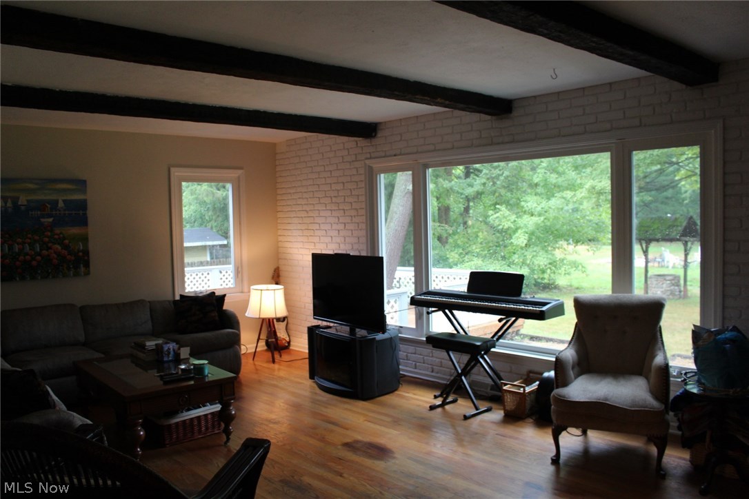 Jack L Cusicks Pettibone-Som - Residential