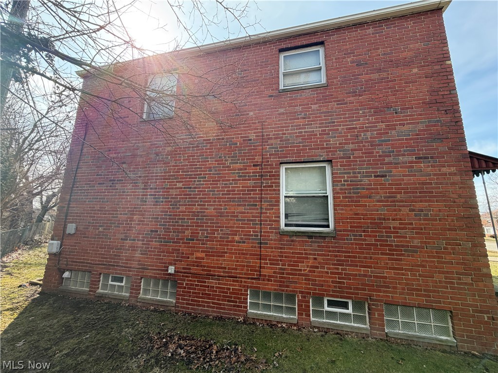 20470 Lake Shore Boulevard