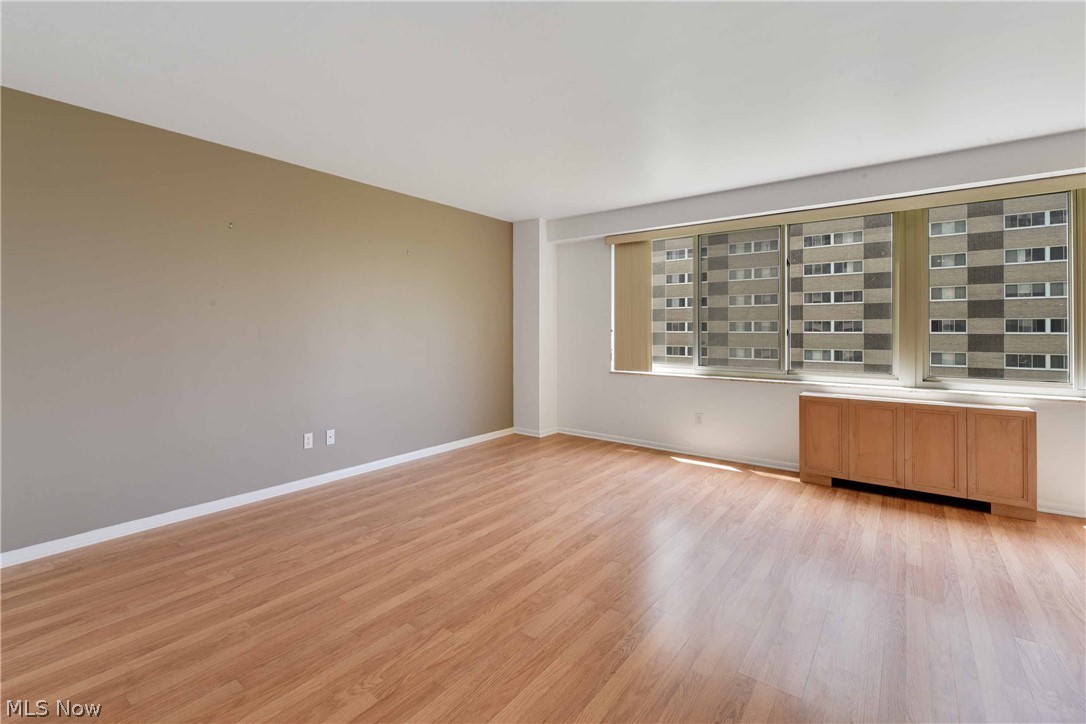 Marine Towers East Condo - Residential