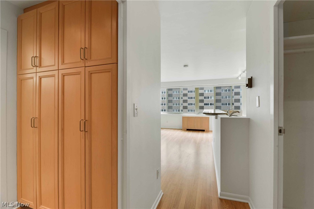 Marine Towers East Condo - Residential