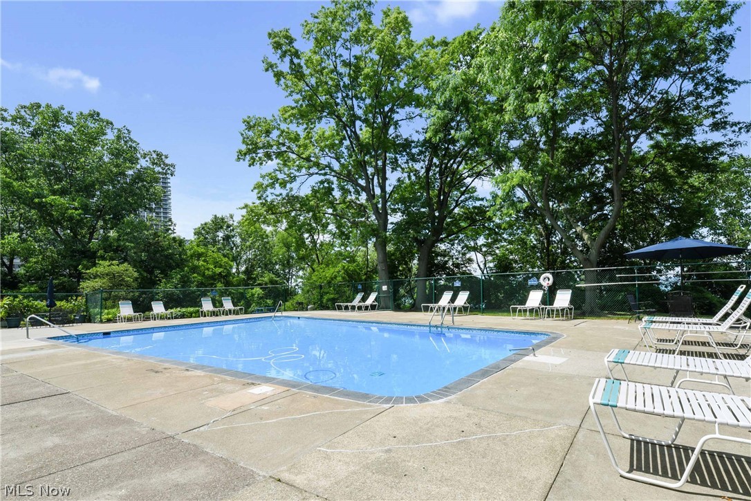 Marine Towers East Condo - Residential