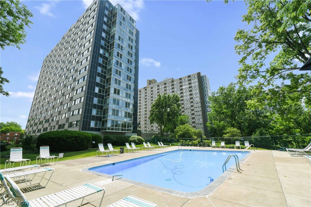 Marine Towers East Condo - Residential