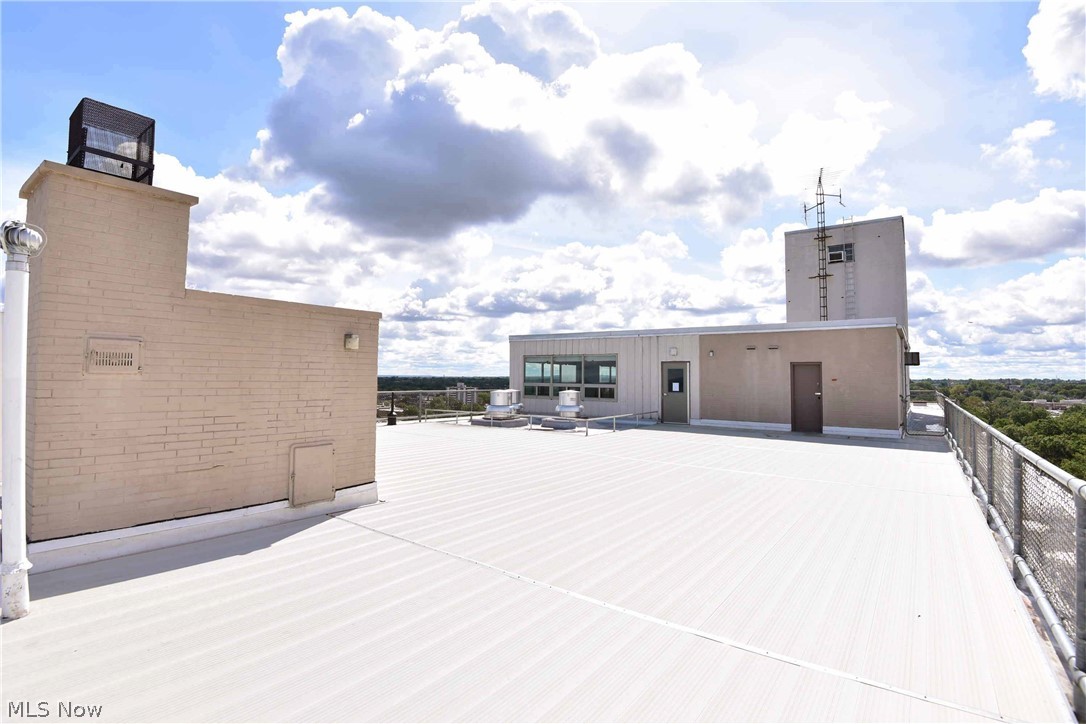 Marine Towers East Condo - Residential