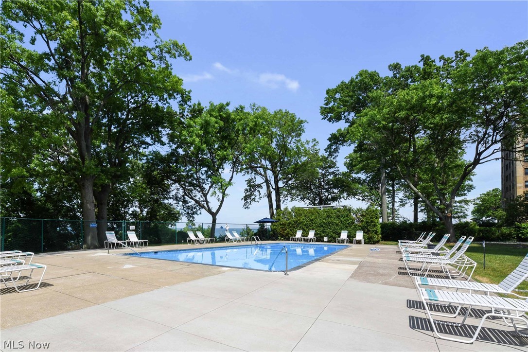 Marine Towers East Condo - Residential