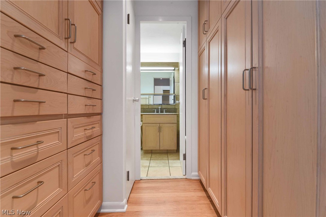 Marine Towers East Condo - Residential