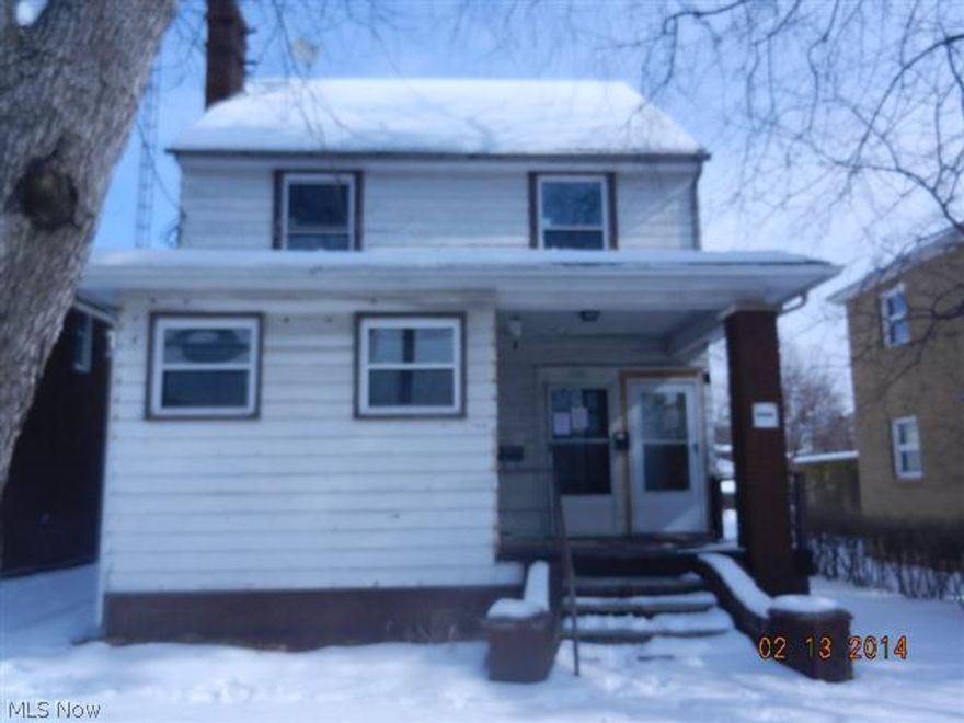 Up and down duplex close to highway access. Walking distance to restaurants and Monument Park.  Addendums can be printed from the MLS. Any realty transfer taxes due will be the sole responsibility of purchaser.  This is a Fannie Mae HomePath property.