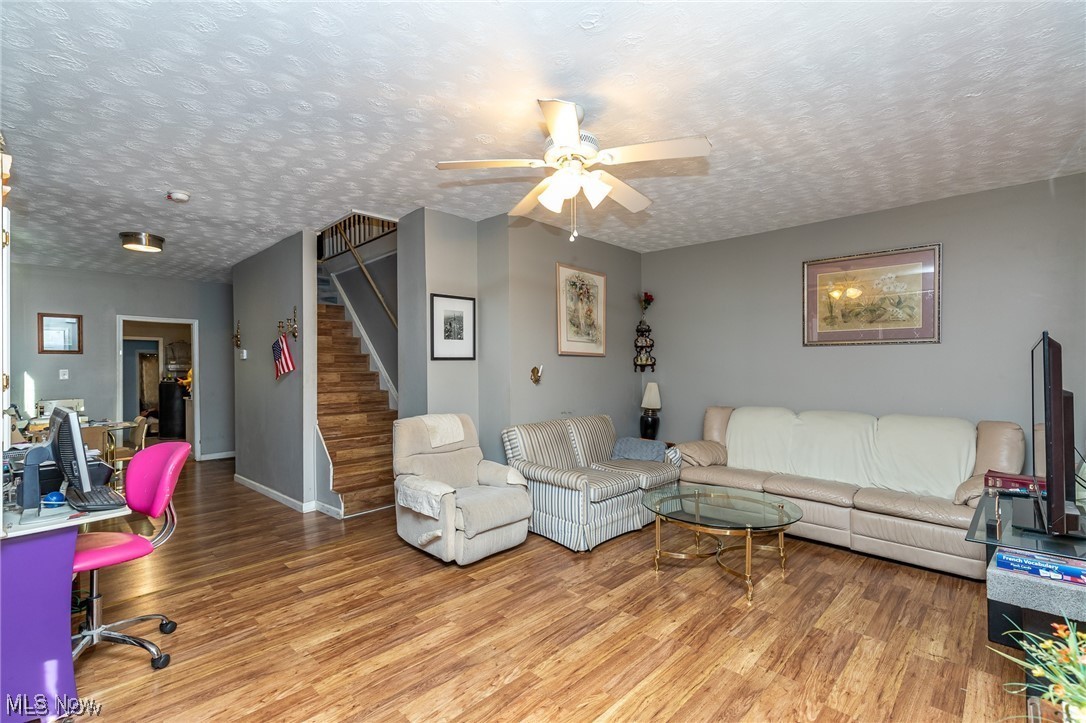 3244 W 48th Street