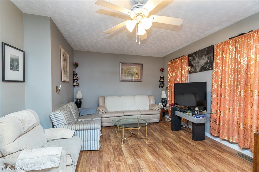 3244 W 48th Street