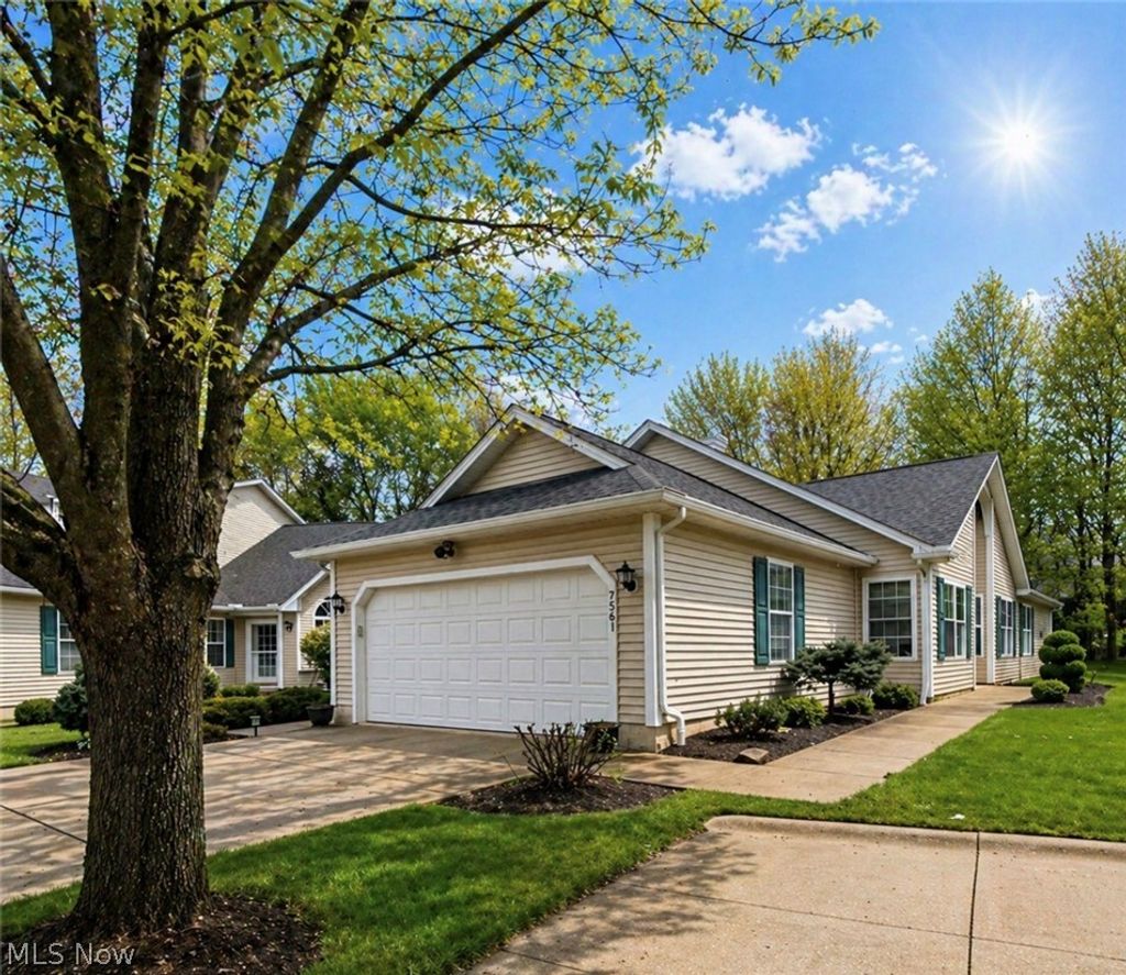 Photo of 7561 Sanctuary Circle, Brecksville, OH 44141 (MLS # 5205651)
