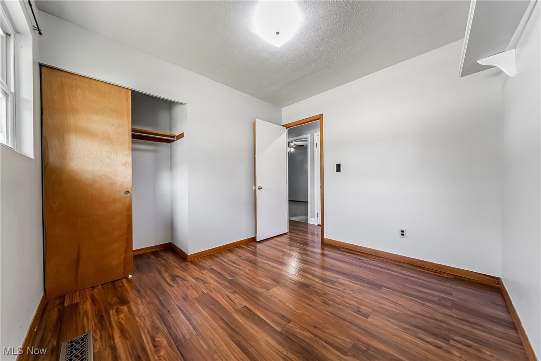 4706 Mapleview Drive, Vermilion, Ohio image 18