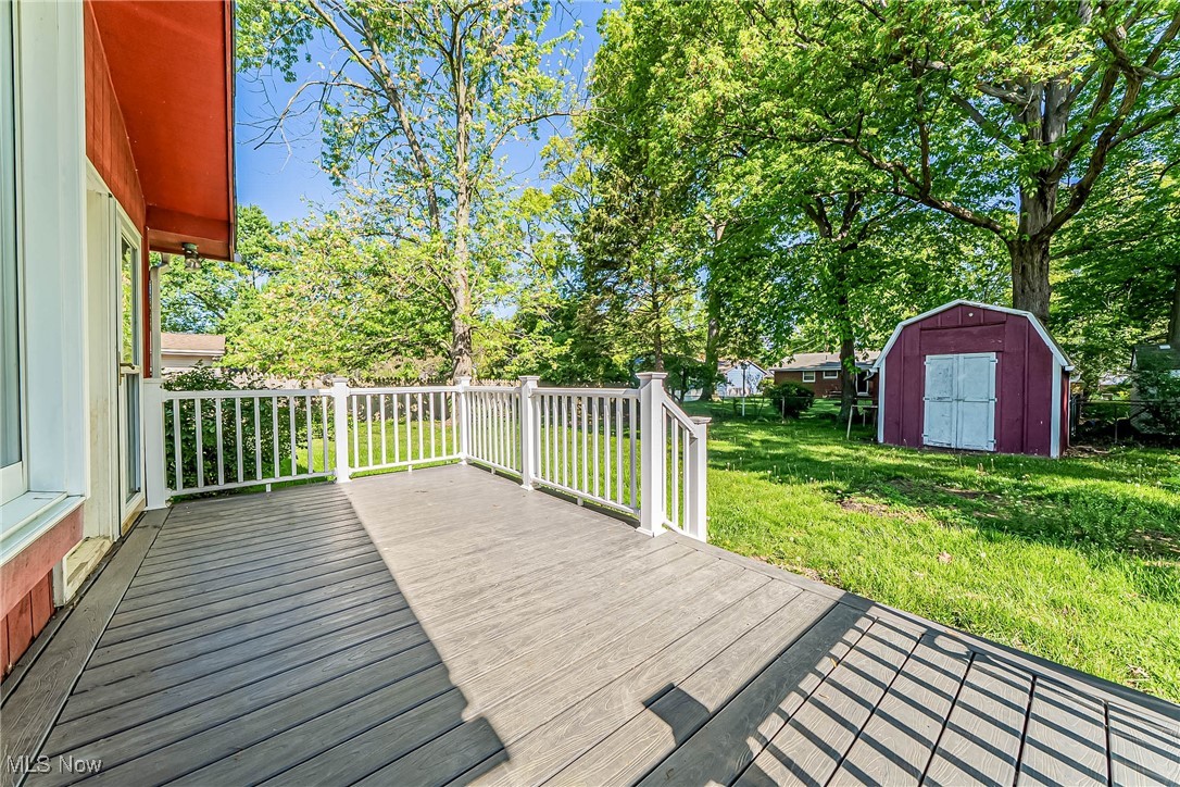 4706 Mapleview Drive, Vermilion, Ohio image 22