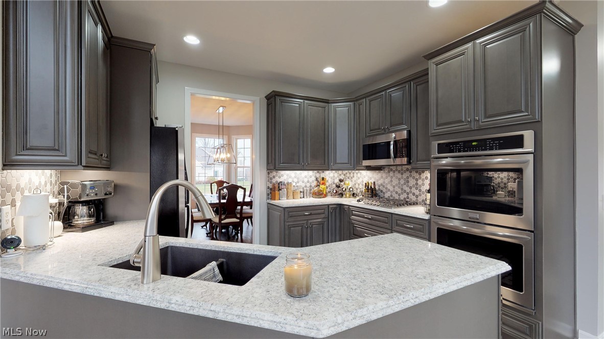 Emerald Lakes Ph 03 - Residential