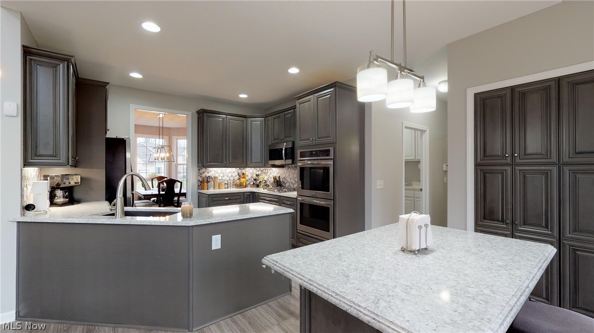 Emerald Lakes Ph 03 - Residential