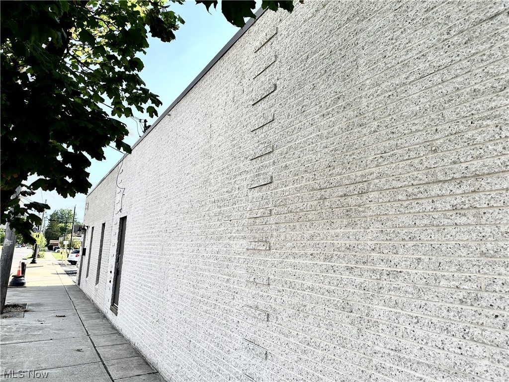 Ravenna, Ohio 44266, United States, ,Commercial,Active,71112