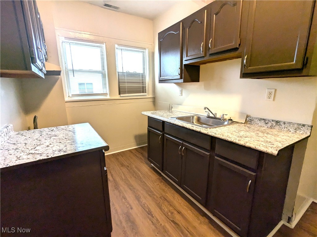 Cleveland, Ohio 44110, United States, 2 Bedrooms Bedrooms, ,1 BathroomBathrooms,Residential,Active,30341