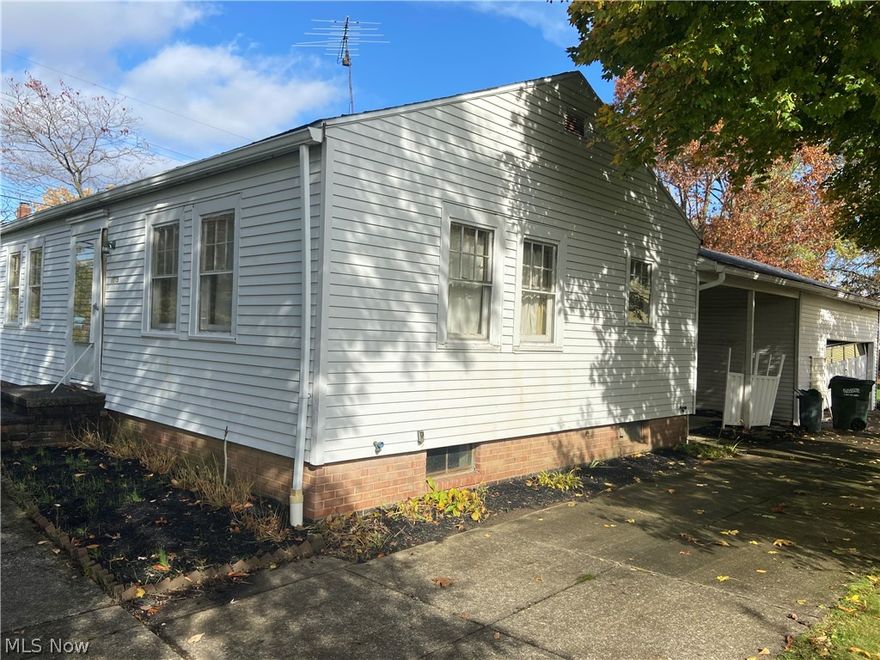 What an amazing opportunity to own this ranch located on a quiet road in Mayfield Heights!  This home is just waiting your TLC, with a large double lot.  Gorgeous hardwood floors throughout home, galley kitchen and 3 decent sized bedrooms located on the first floor.  Oversized breezeway connecting to 2 car garage can be perfect for a family room. Formal living room off the kitchen, and full bath.  Home needs some renovation and priced to sell, being sold AS-IS in its current condition.  Call today before this Gem is SOLD, you wont want to miss this one!!!