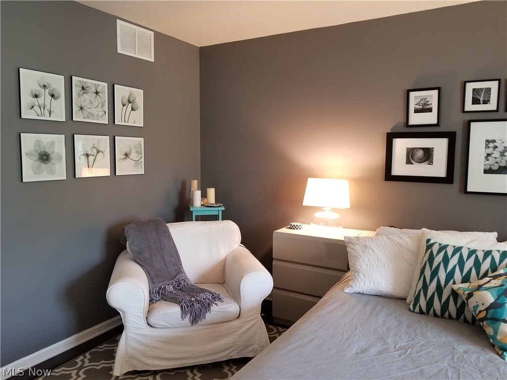 Eagles Chase Condo - Residential