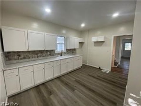 Tiny photo for 10404 South Boulevard, Cleveland, OH 44108 (MLS # 5203237)