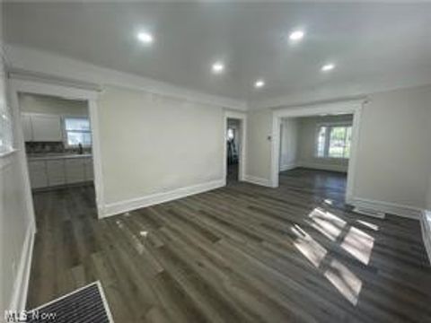 Tiny photo for 10404 South Boulevard, Cleveland, OH 44108 (MLS # 5203237)