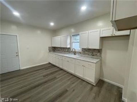 Tiny photo for 10404 South Boulevard, Cleveland, OH 44108 (MLS # 5203237)