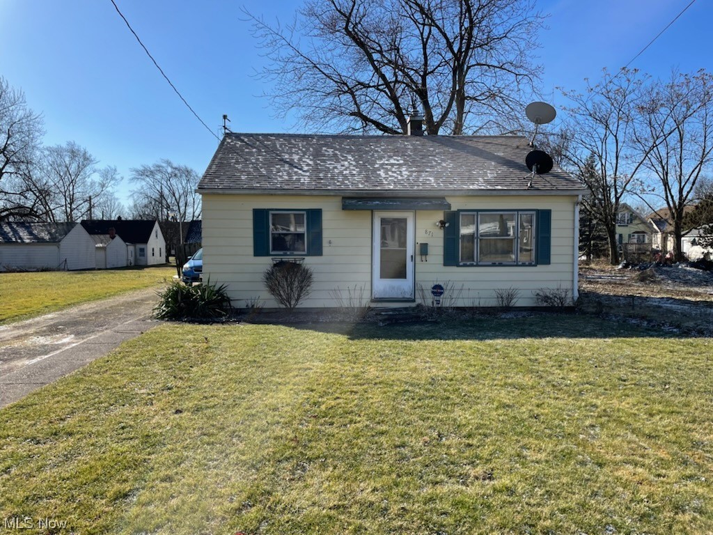 Nice 2 bedroom aluminum sided ranch. Features living room, kitchen with appliances, and laundry utility room with washer and dryer. Fenced in back yard and garage.