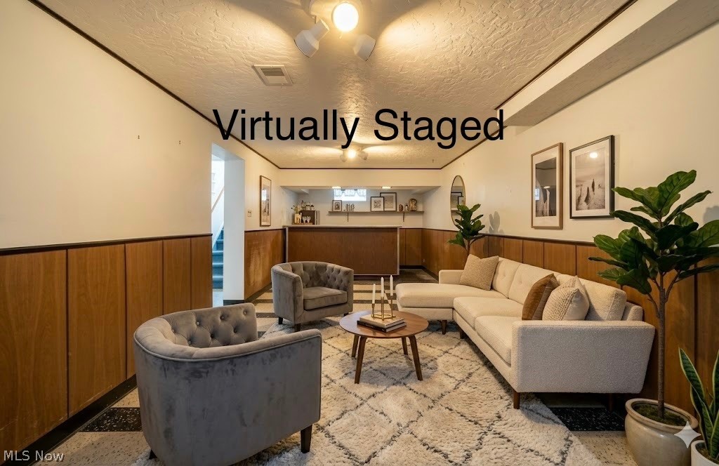 Woodward Blvd Dev 01 - Residential