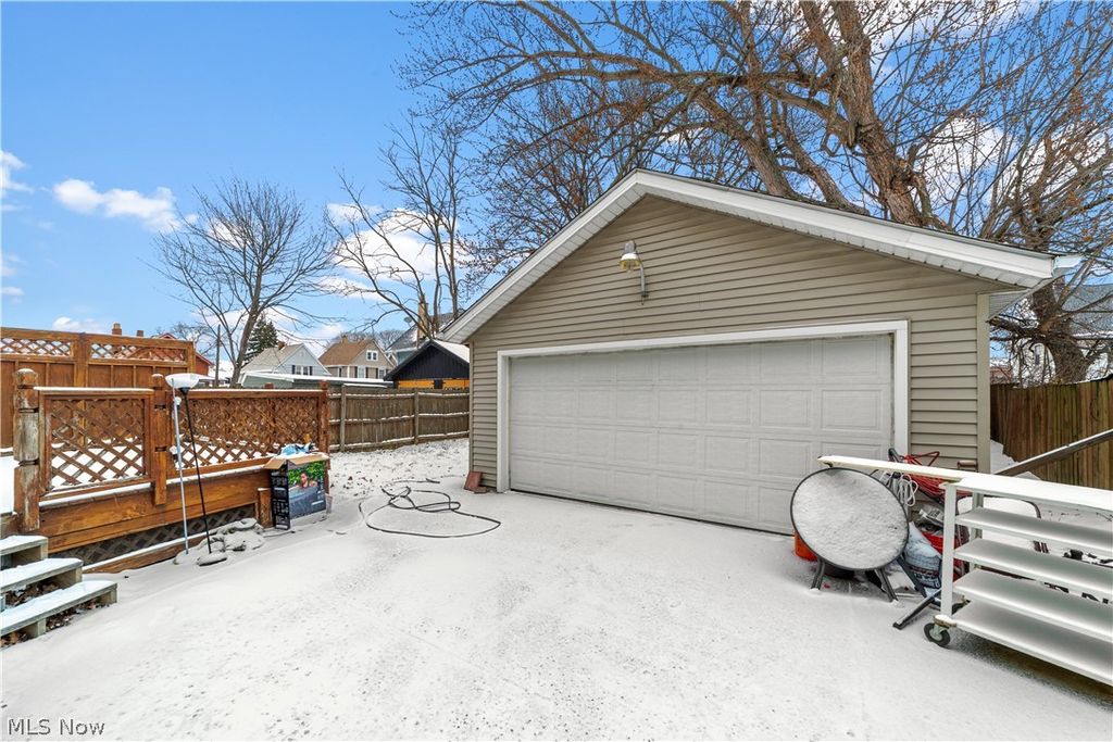 Photo of 3739 W 36th Street, Cleveland, OH 44109 (MLS # 5178975)