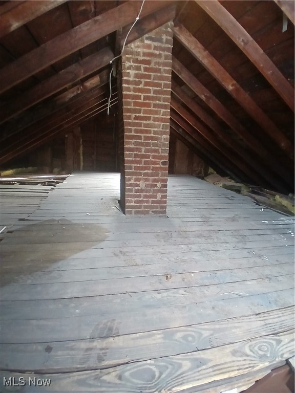 Annie Hill 02 - Residential Lease