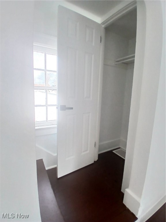 Annie Hill 02 - Residential Lease