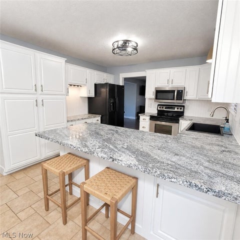 Tiny photo for 2205 Hedgewood Avenue, Alliance, OH 44601 (MLS # 5257227)