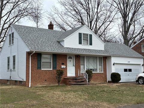 25591 Forestview Avenue Euclid OH 44132