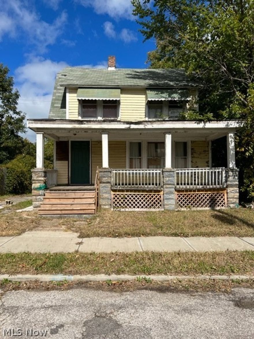 HANDYMAN SPECIAL with GREAT POTENTIAL! Looking for a project? This single family Glenville Neighborhood Colonial is it! Bring your renovation experience and revive this 1400 + sq/ft 4 bedroom 1 bath home. Join the REVITILIZATION in the neighborhood.  Easy access to highways, East Boulevard, seconds from the Evergreen Cooperative & The New Eastside Market, bordering Bratenahl, and all the Glenville amenities.   A Great Portfolio Builder. TREMENDOUS UPSIDE!!! Seller will Review All Reasonable Offers! YOU DO NOT WANT TO MISS THIS! Schedule your private showing ASAP. This will not LAST LONG!!! Sold AS IS!